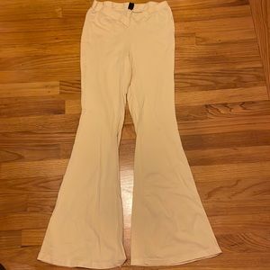 Yellow flared leggings